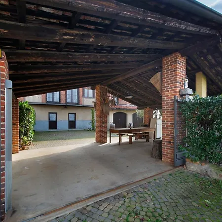 Villa Bruno Selvago In *
