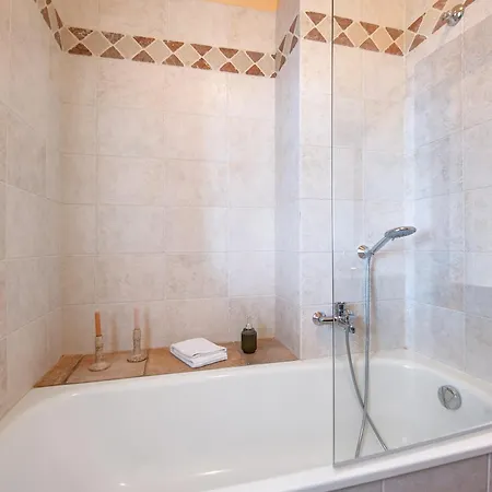 Villa Bruno Selvago In *