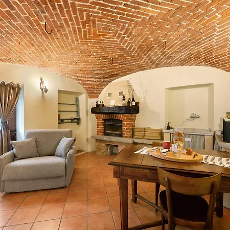 Villa Bruno Selvago In *