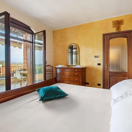 Bruno Selvago In Villa *