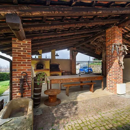 Villa Bruno Selvago In *