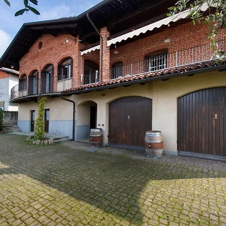 Bruno Selvago In Villa *