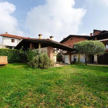 Bruno Selvago In Villa *