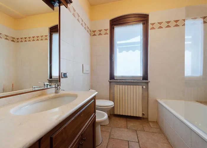 Bruno Selvago In Villa *